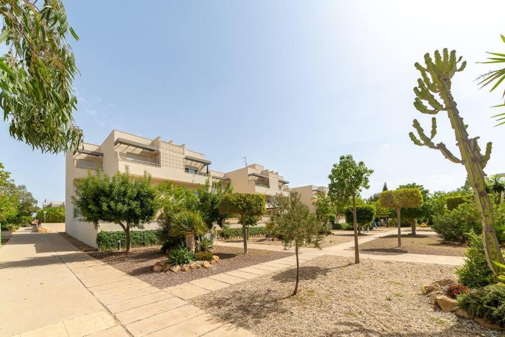 אלמריה Trendy Homes Toyo Golf מראה חיצוני תמונה
