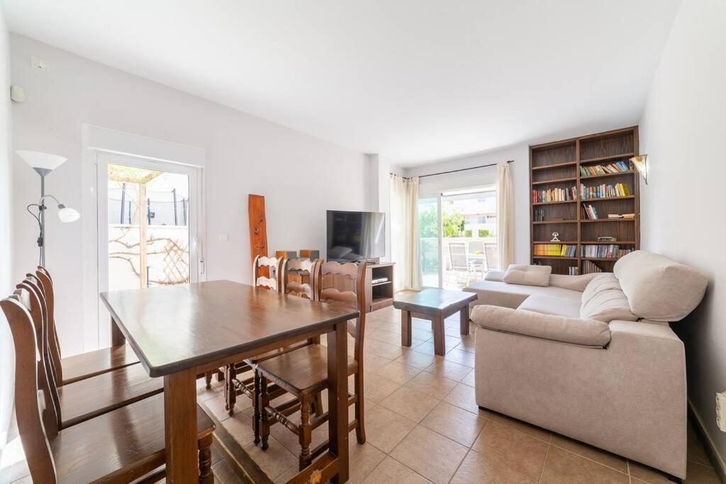 אלמריה Trendy Homes Toyo Golf מראה חיצוני תמונה