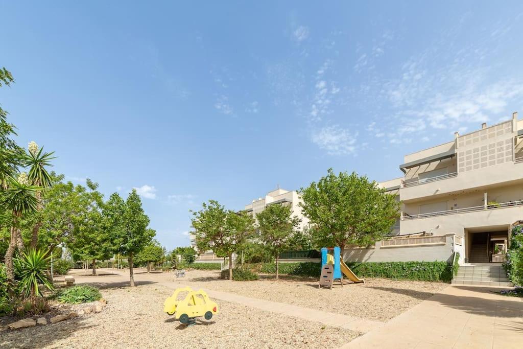 אלמריה Trendy Homes Toyo Golf מראה חיצוני תמונה
